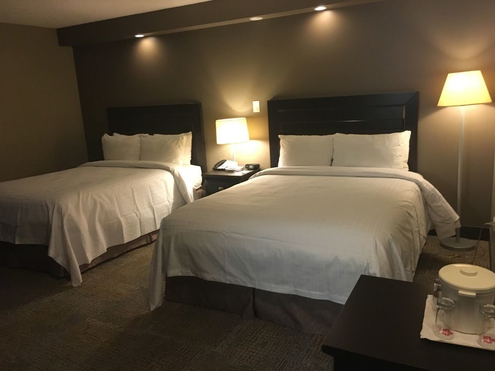 Express By Canad Inns Winnipeg Exterior foto